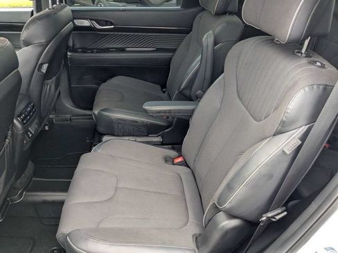 Used 2025 Hyundai Palisade Calligraphy AWD/4WD image 14