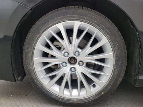 Used 2021 Toyota Camry SE w/ Carpet Mat Package (TMS) FWD image 31