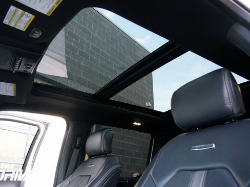 Used 2022 Ford F350 Platinum image 39