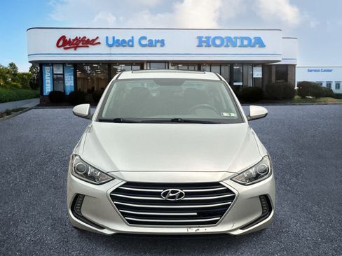 Used 2017 Hyundai Elantra Value Edition w/ Cargo Package FWD image 8