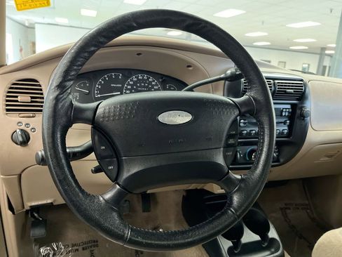 Used 2002 Ford Ranger 2WD Regular Cab image 16