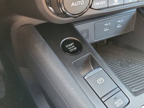 New 2026 Nissan Kicks SV w/ Cold Weather Package FWD image 28