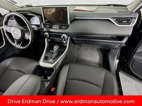 Used 2025 Toyota RAV4 XLE Premium image 26