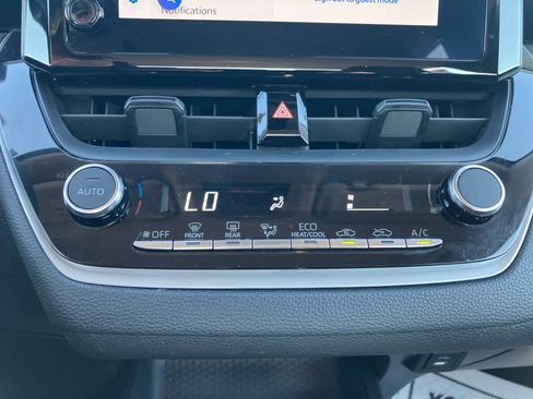 Used 2023 Toyota Corolla LE image 21