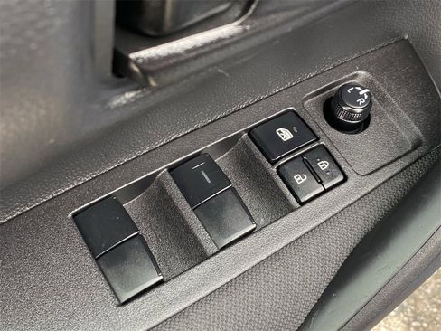 Certified 2025 Toyota Corolla LE image 21