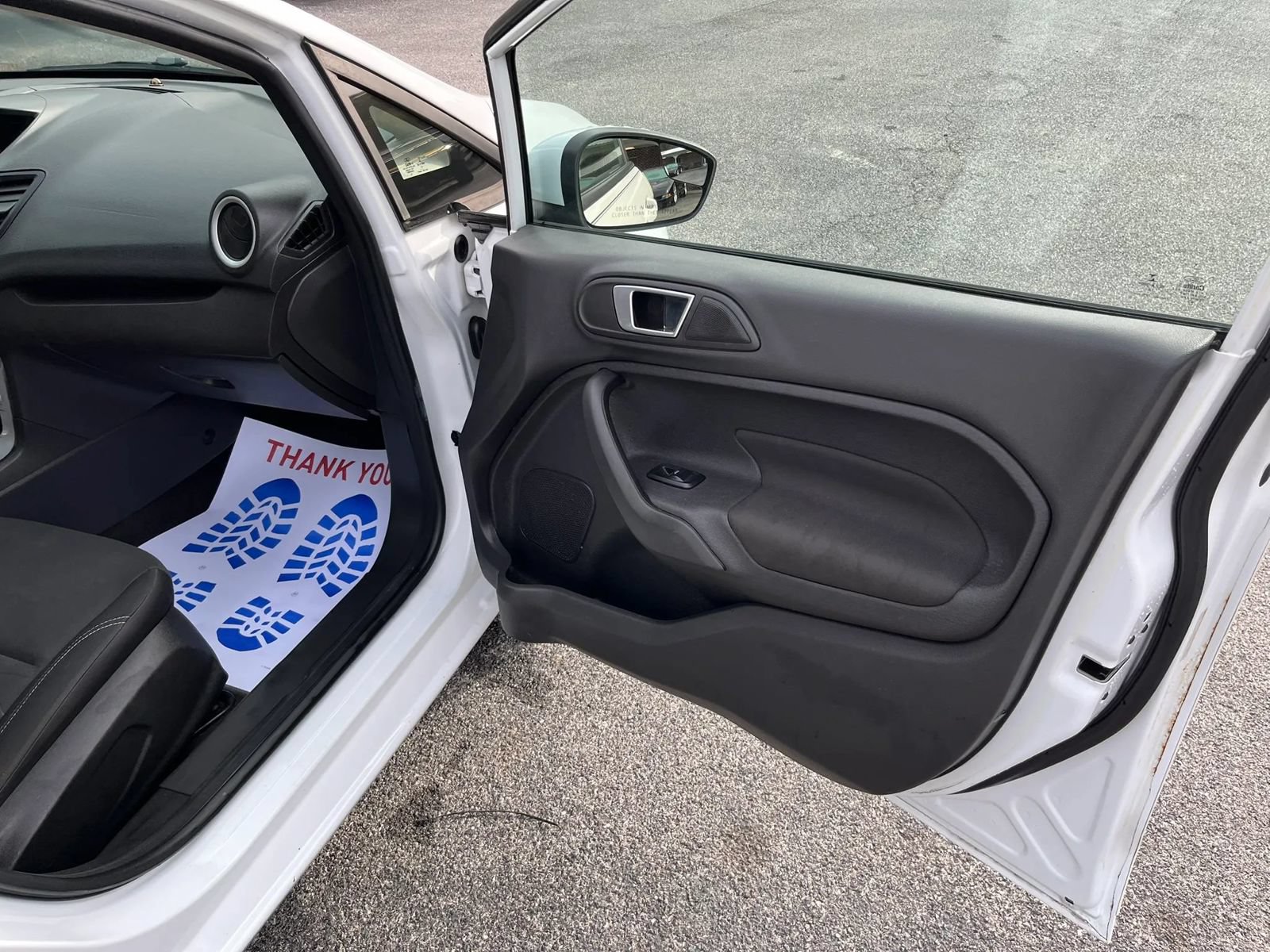 Used 2015 Ford Fiesta SE FWD image 11
