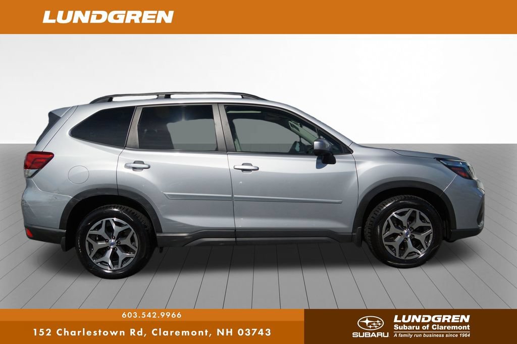 Used 2019 Subaru Forester Premium AWD/4WD image 2