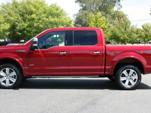 Used 2017 Ford F150 Platinum w/ Equipment Group 701A Luxury AWD/4WD image 8
