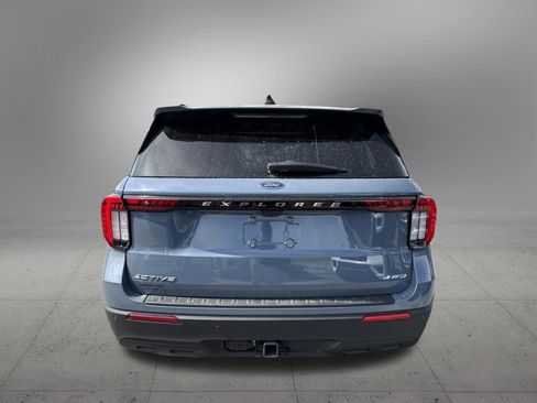 Used 2025 Ford Explorer Active image 8