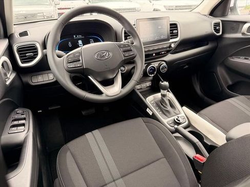 New 2026 Hyundai Venue SEL FWD image 7