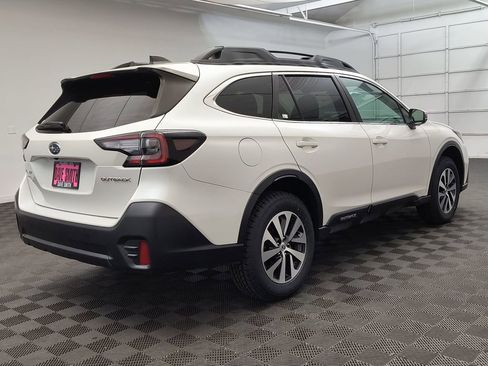Used 2021 Subaru Outback Premium AWD/4WD image 9