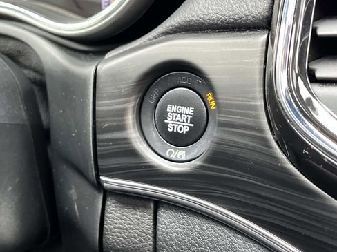 Used 2021 Jeep Grand Cherokee Limited w/ Trailer Tow Group IV image 36