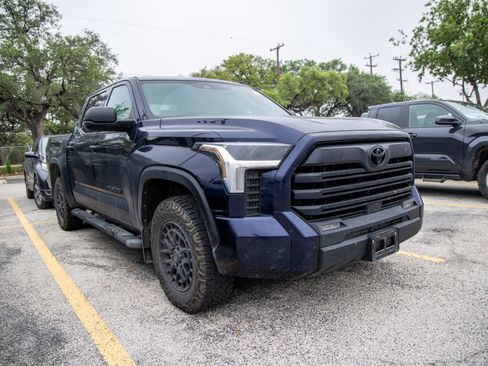 Used 2025 Toyota Tundra SR5 AWD/4WD image 6