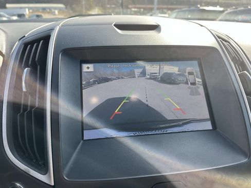 Used 2019 Ford Edge SEL w/ Equipment Group 201A image 32