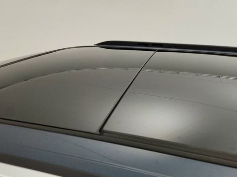 Used 2023 Jeep Wagoneer Series II w/ Premium Group I image 10