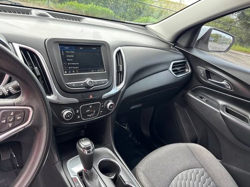 Used 2019 Chevrolet Equinox LT FWD image 10