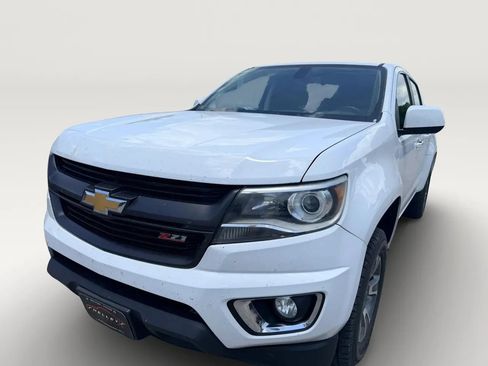 Used 2019 Chevrolet Colorado Z71 RWD image 4