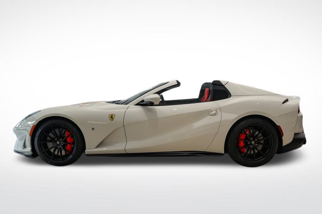 Used 2021 Ferrari 812 GTS RWD image 2