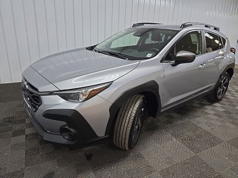 Used 2025 Subaru Crosstrek 2.5i Premium w/ Crosstrek Mirror Package image 9