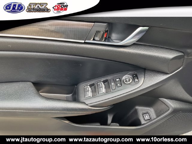 Used 2018 Honda Accord Sport image 12