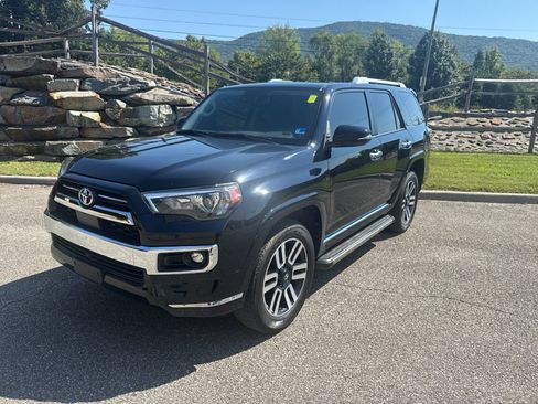 Used 2023 Toyota 4Runner Limited AWD/4WD image 1
