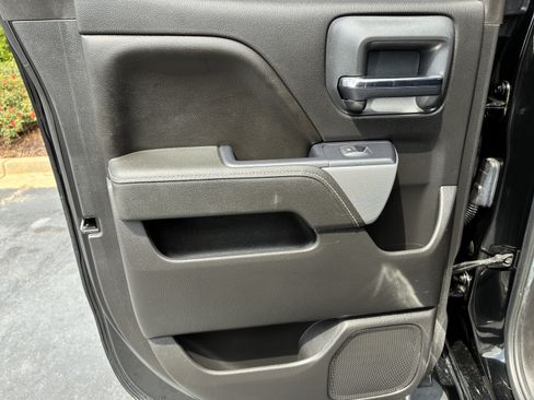 Used 2015 Chevrolet Silverado 2500 LTZ AWD/4WD image 17
