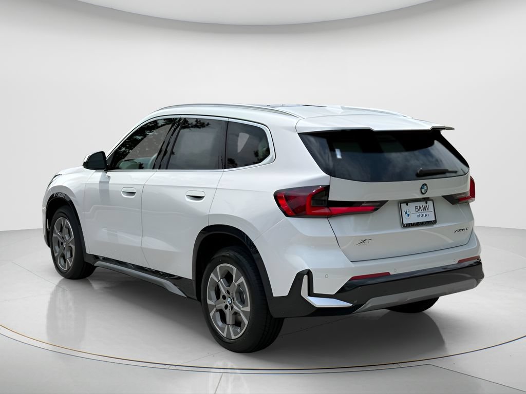 New 2026 BMW X1 xDrive28i w/ Technology Package AWD/4WD image 7