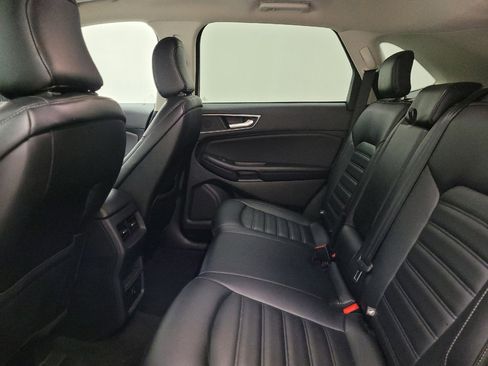 Used 2023 Ford Edge SEL image 18