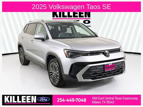 Used 2025 Volkswagen Taos SE image 1