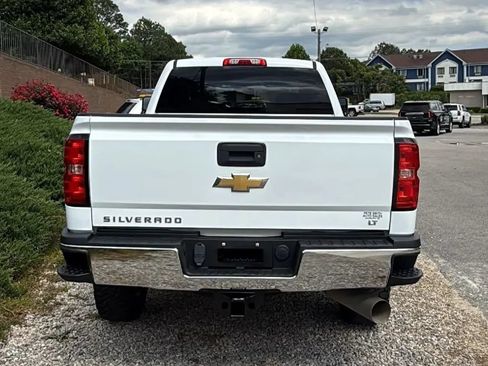 Used 2019 Chevrolet Silverado 2500 LT AWD/4WD image 8