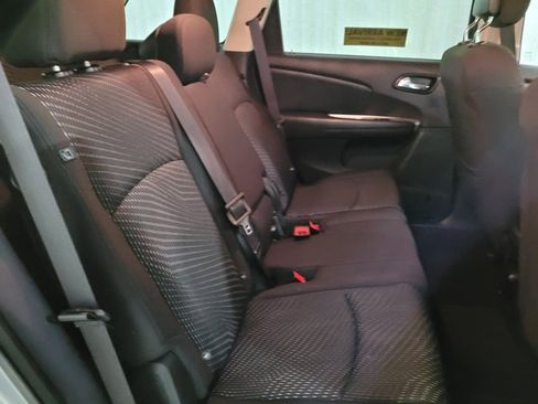 Used 2020 Dodge Journey SE image 47