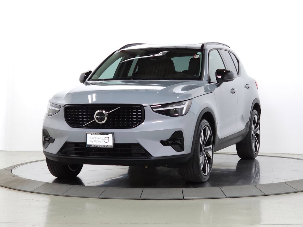 Certified 2024 Volvo XC40 B5 Ultimate w/ Climate Package AWD/4WD image 4