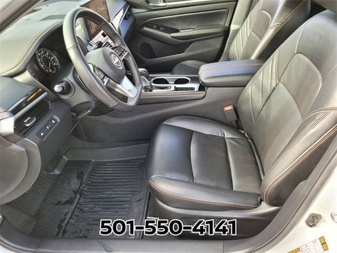 Used 2024 Nissan Altima 2.5 SR w/ SR Premium Package image 10