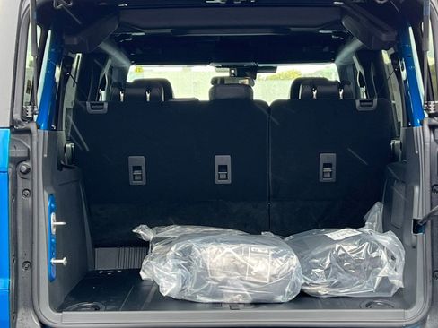 Used 2025 Ford Bronco Badlands w/ Sasquatch Package image 31