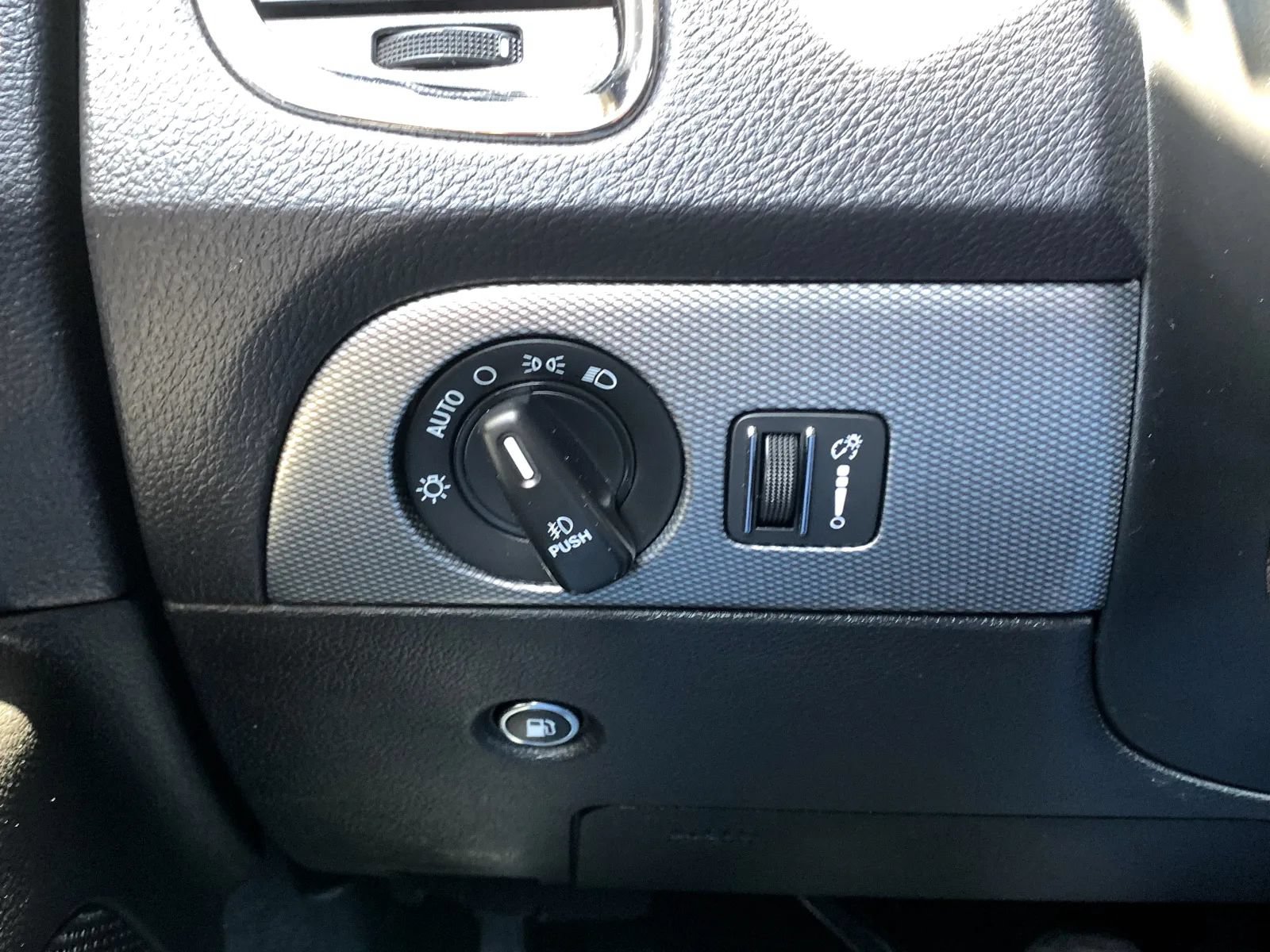 Used 2019 Dodge Durango GT AWD/4WD image 21