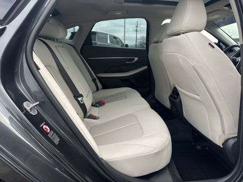 Used 2023 Hyundai Sonata SEL w/ Convenience Package image 13