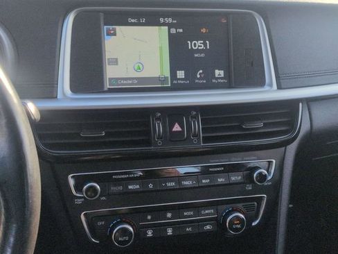Used 2020 Kia Optima Premium image 19