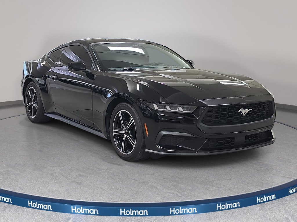 Used 2024 Ford Mustang Coupe RWD image 4