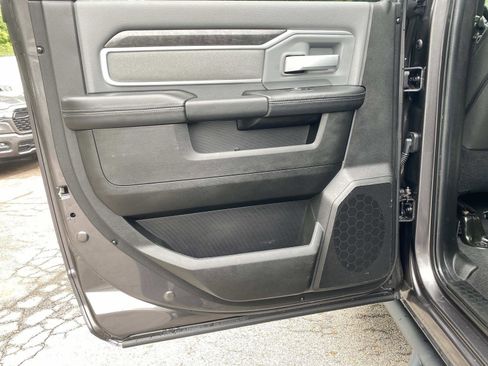 Used 2022 RAM 2500 Big Horn AWD/4WD image 20
