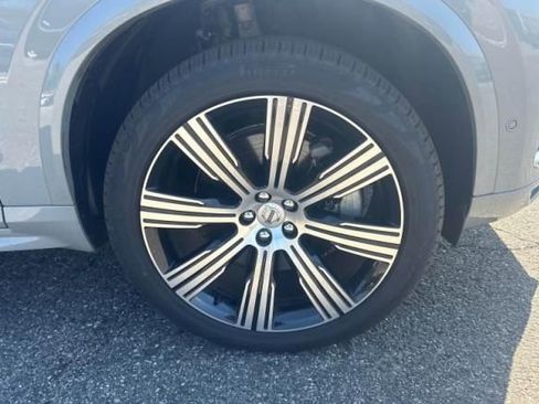Used 2025 Volvo XC90 T8 Plus w/ Protection Package Premier AWD/4WD image 8