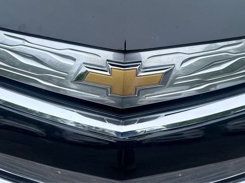 Used 2018 Chevrolet Volt LT w/ Comfort Package FWD image 25