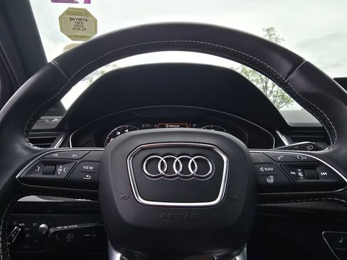 Used 2020 Audi SQ5 Prestige w/ Prestige Package AWD/4WD image 26
