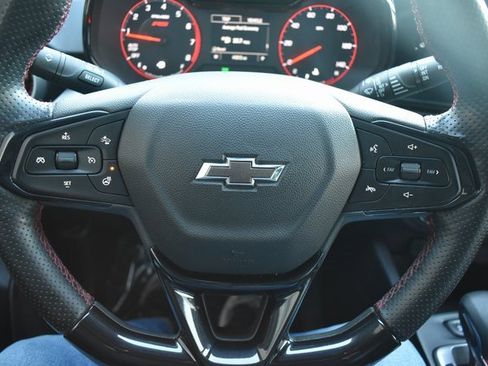 Used 2024 Chevrolet Trax RS w/ Driver Confidence Package image 18