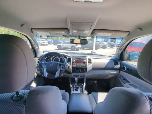Used 2012 Toyota Tacoma 4x4 Double Cab w/ TRD Off-Road Pkg image 12