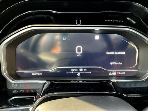 Used 2023 GMC Sierra 1500 Elevation image 12