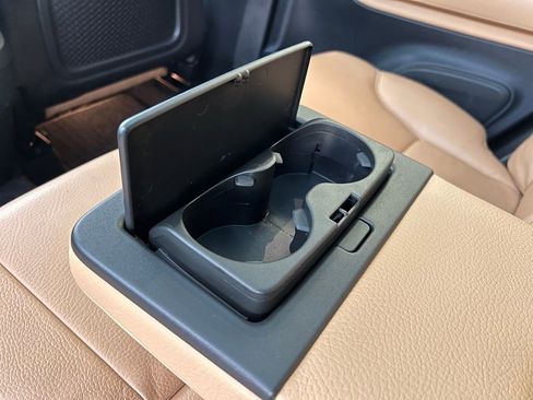 Used 2018 Volvo XC90 T5 Momentum w/ Convenience Package image 21