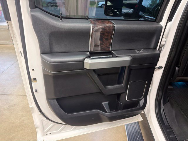 Used 2017 Ford F450 Platinum w/ Platinum Ultimate Package AWD/4WD image 31