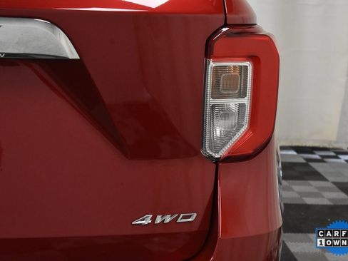 Used 2021 Ford Explorer XLT w/ Class III Trailer Tow Package image 9