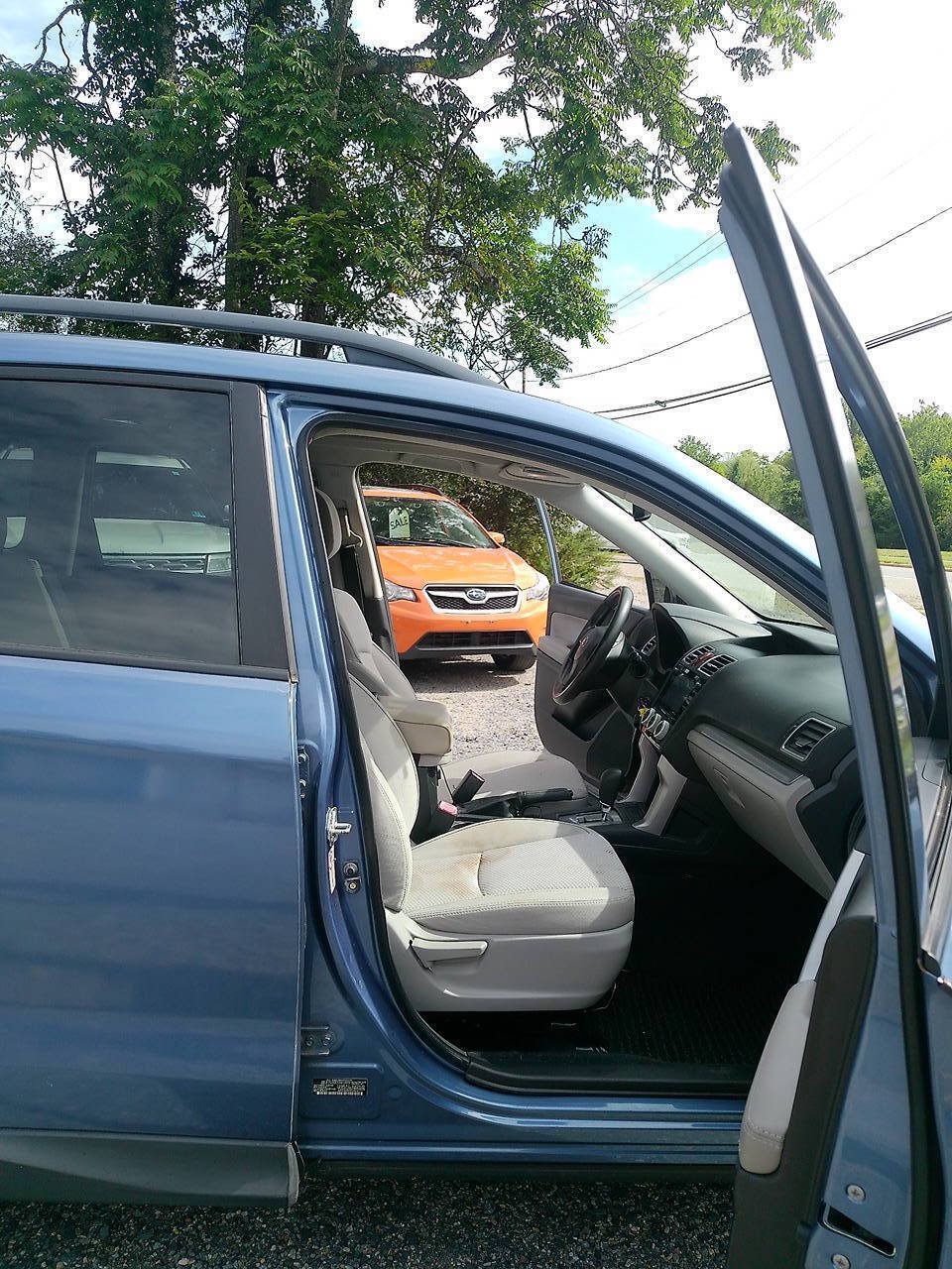 Used 2016 Subaru Forester 2.5i Premium w/ Popular Package #1 AWD/4WD image 10