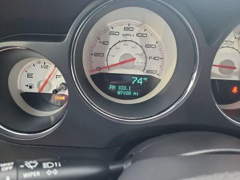 Used 2013 Dodge Challenger R/T RWD image 21